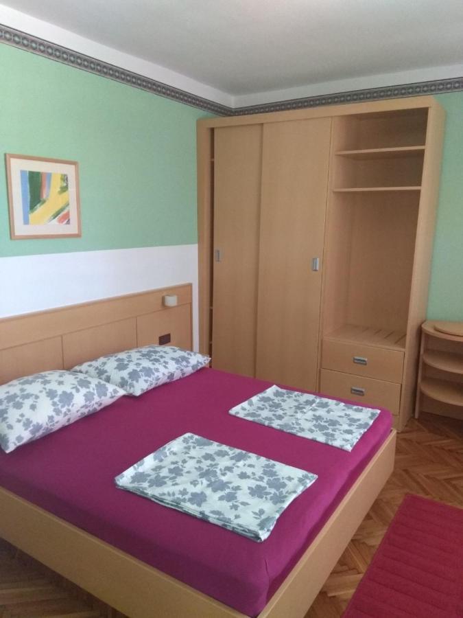 Apartmani Andela I Mladen Debelic Rab Town Exterior photo