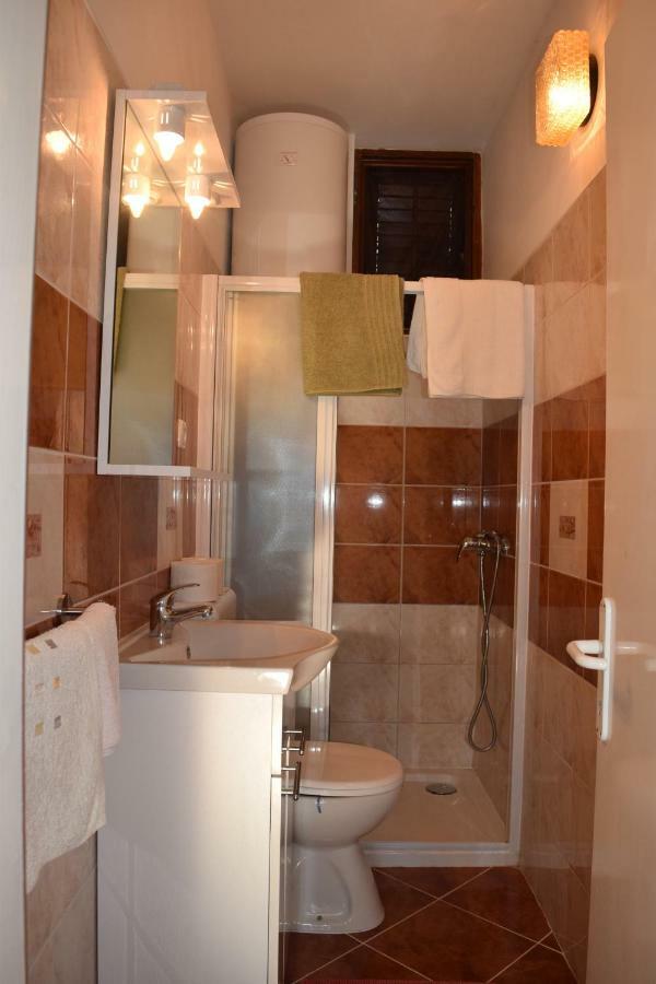 Apartmani Andela I Mladen Debelic Rab Town Exterior photo