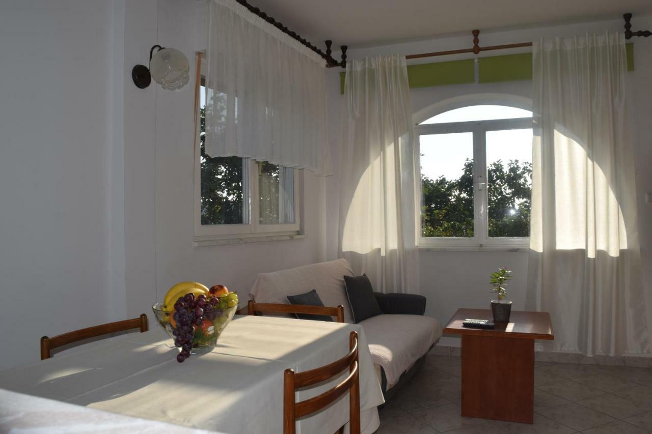 Apartmani Andela I Mladen Debelic Rab Town Exterior photo